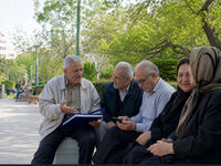 حقوق نجومی برای این بازنشسته ها/ کدام بازنشسته ها بالای 100میلیون حقوق می گیرند؟