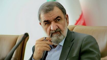 محسن رضایی: ۴۸ ساعت پیش برای اولین بار موشک ضدناوشکن ایرانی را بالای سر یک ناو آمریکایی آزمایش کردیم/ فرار کردند